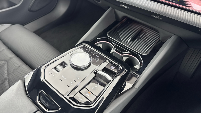 BMW 5 Series 550e xDrive M Sport Pro 4dr Auto [Tech+/Comfort+] Saloon